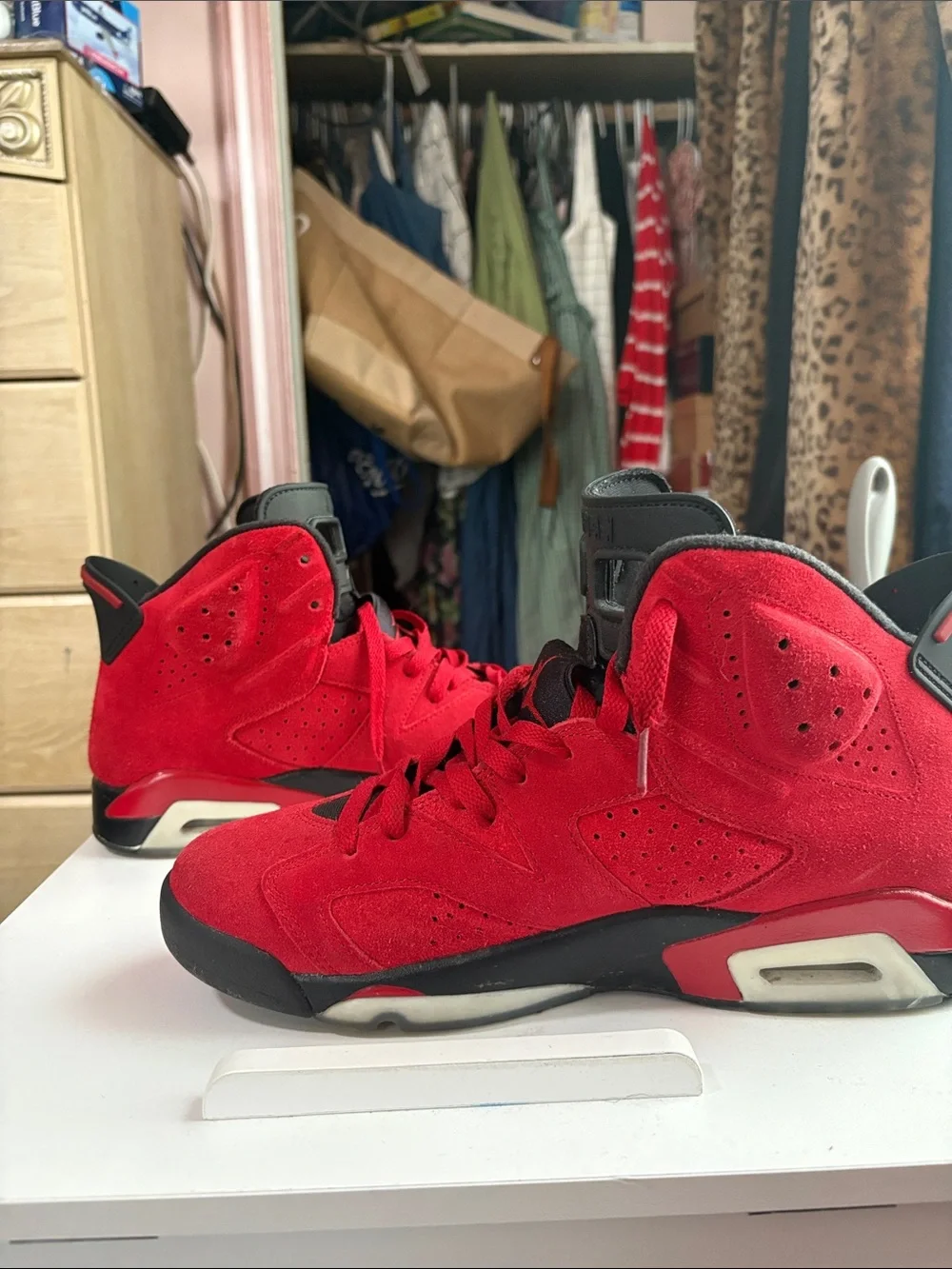 Jordan 6 Toro RedMen's Red High-Top Sneakers